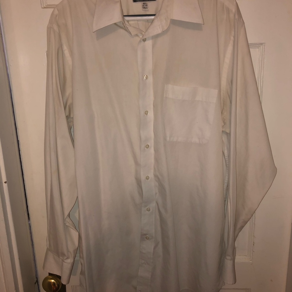 Men’s white button down dress shirt